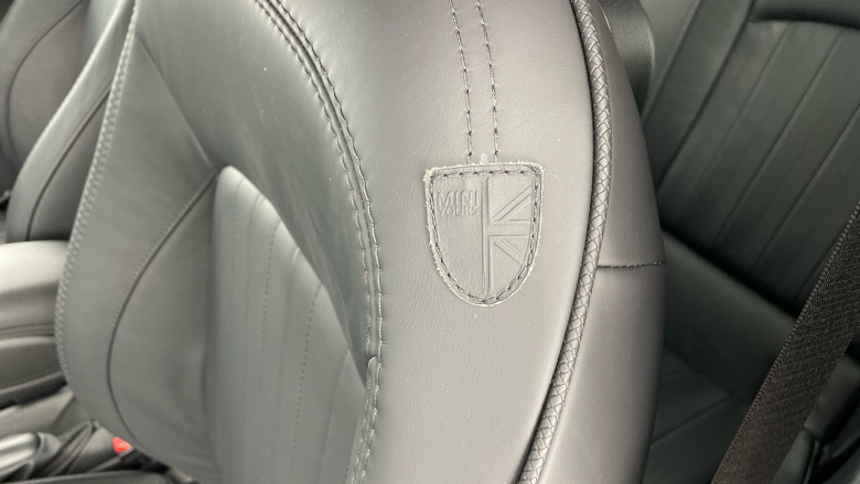 MINI Hatchback 2.0 Cooper S Exclusive 3dr Auto Petrol Hatchback